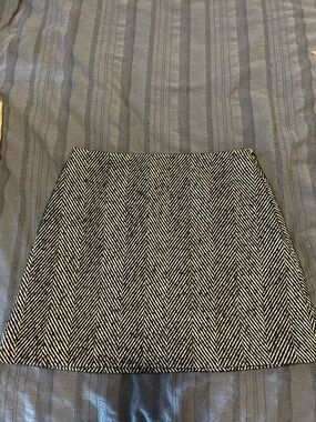 GAP Black and White Herringbone A-Line Skirt